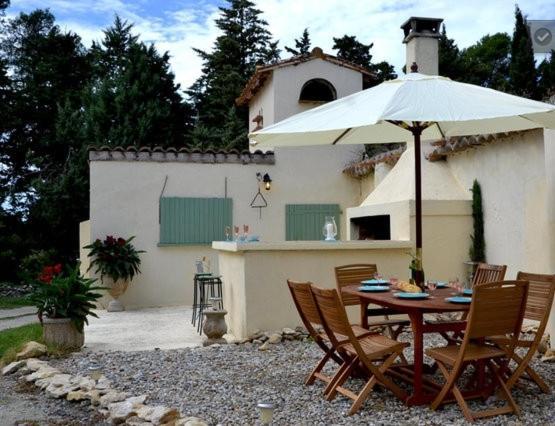 Domaine De La Matte Bed & Breakfast Conques-sur-Orbiel Exterior photo